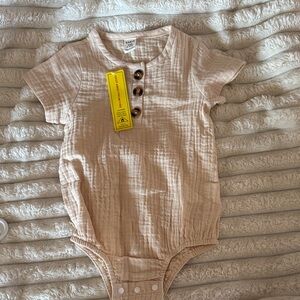SHEIN Light Tan Kids Bodysuit